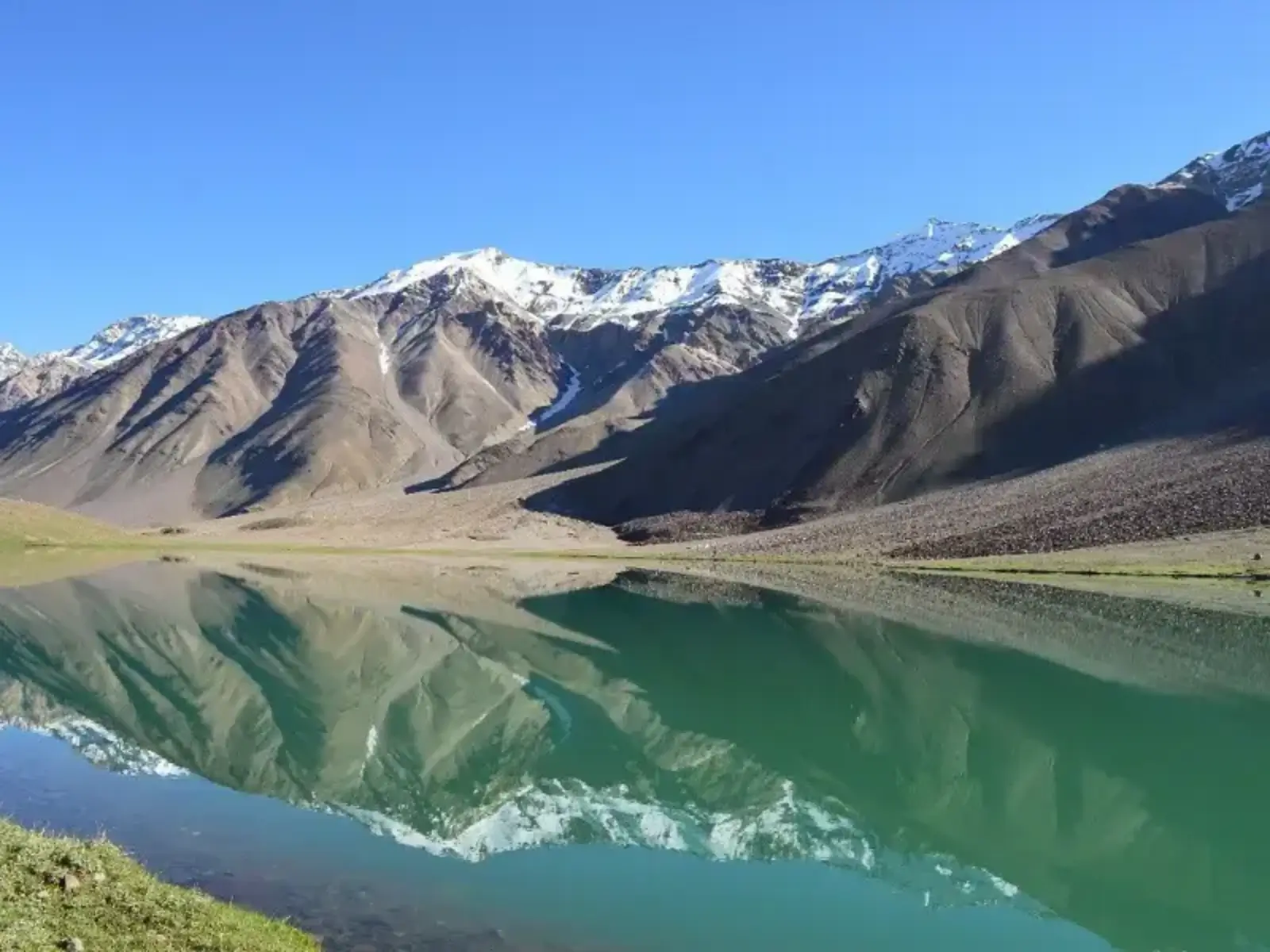 Chandratal Lake — Moon Lake of Spiti Valley, Himachal Pradesh