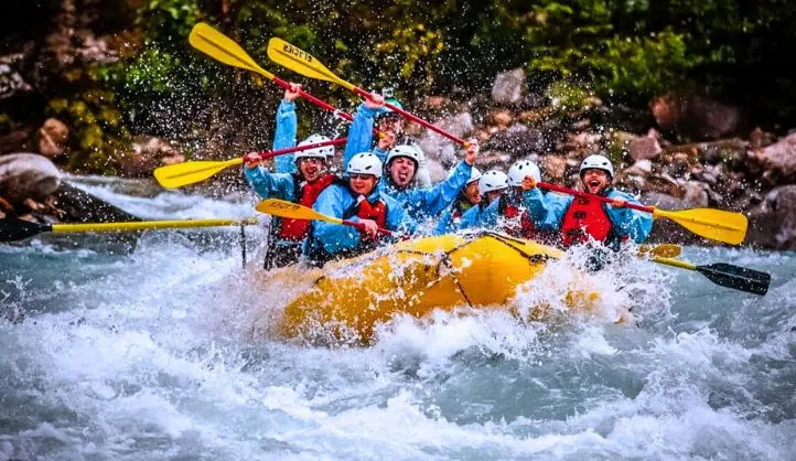 Kaudiyala rafting 35 km Rishikesh — extreme