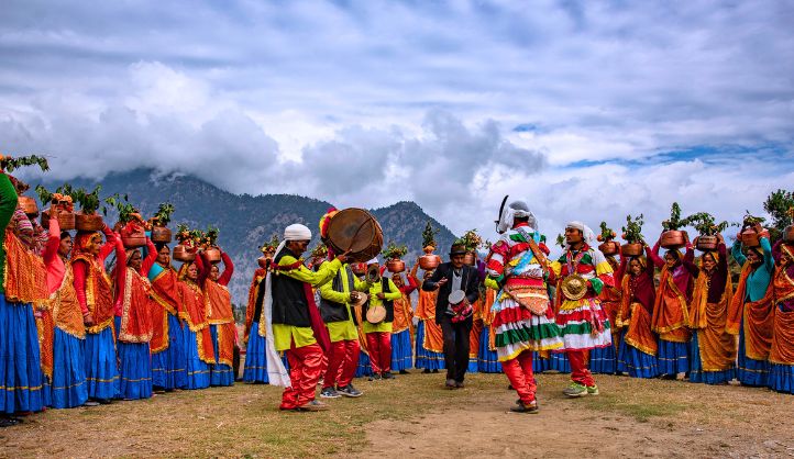 Uttarakhand Folk Dances: Rhythms and Expressions