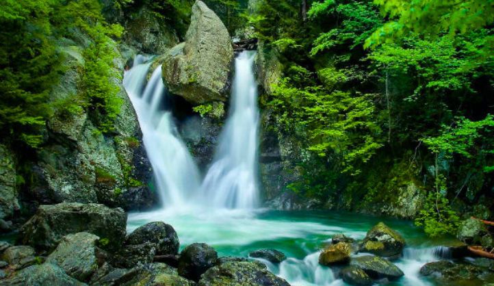Discovering the hidden waterfalls of Uttarakhand