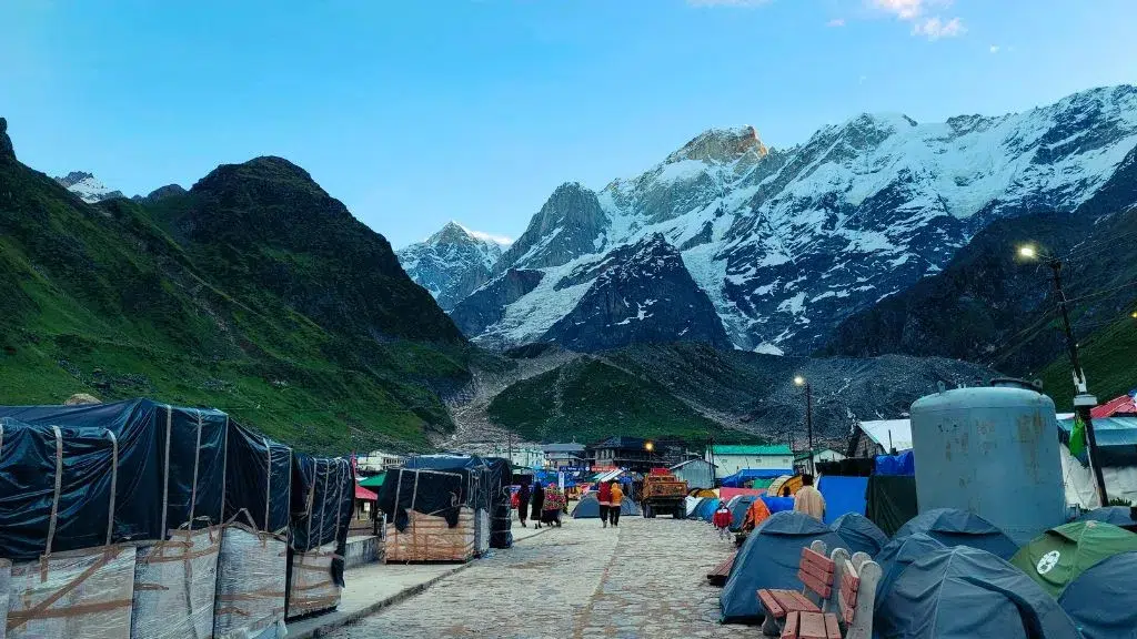 Budget Chardham Yatra Package with affordable stay and meals by Wander Sk